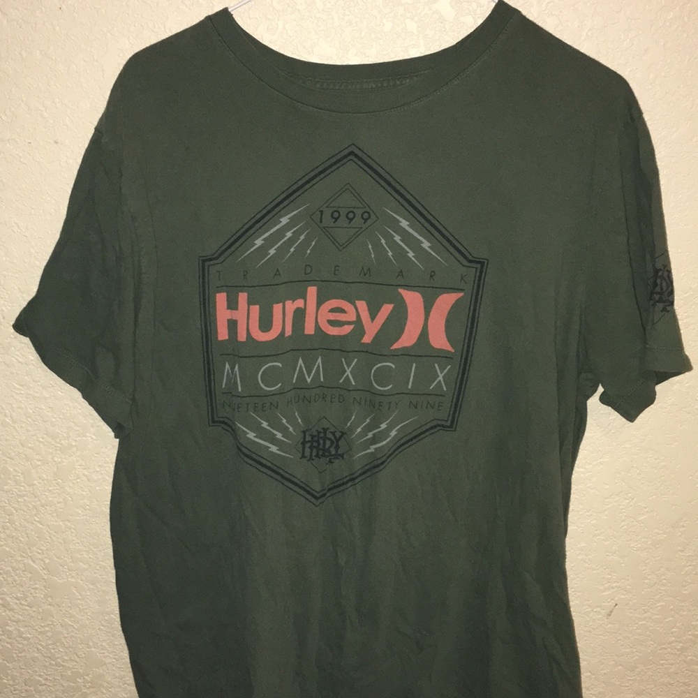 I’m selling is a Hurley shirts